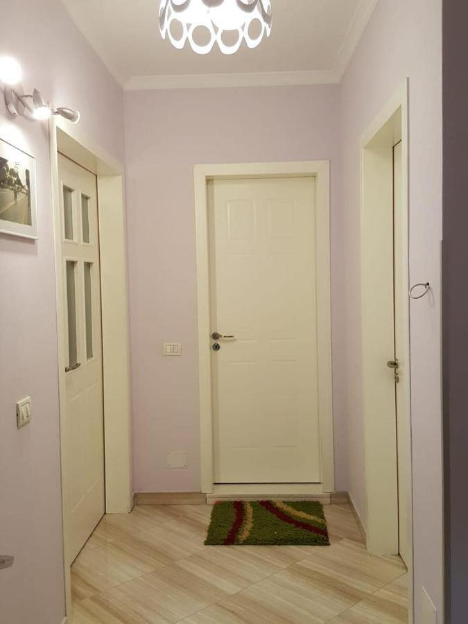 Holiday Center Apartment Shkodër Dış mekan fotoğraf
